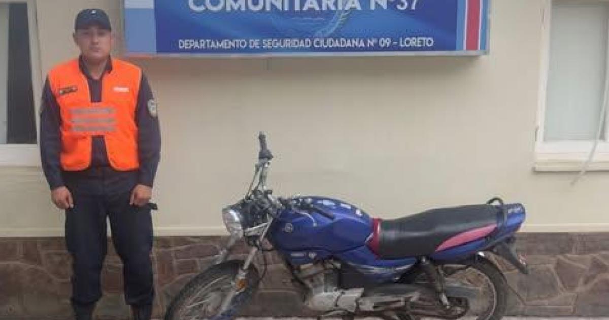 Insoacutelito- emborrachoacute a un motociclista que sufrioacute un desperfecto le quitoacute el rodado y lo vendioacute