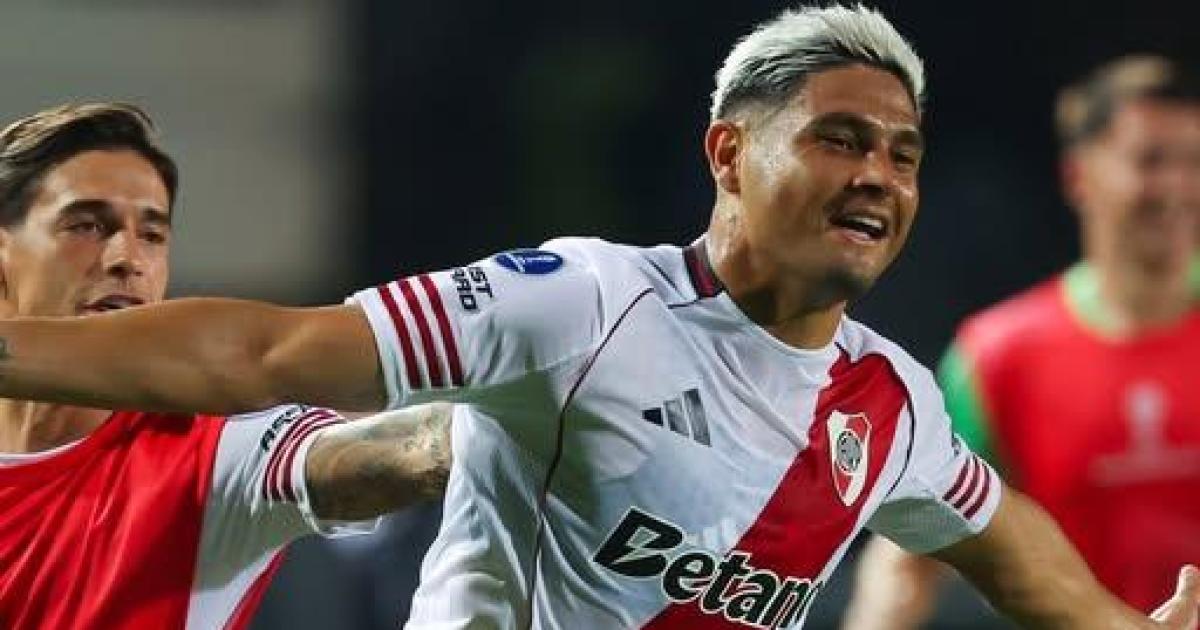 Agoacutenico triunfo de River que logroacute tres puntos de oro para sontildear con octavos