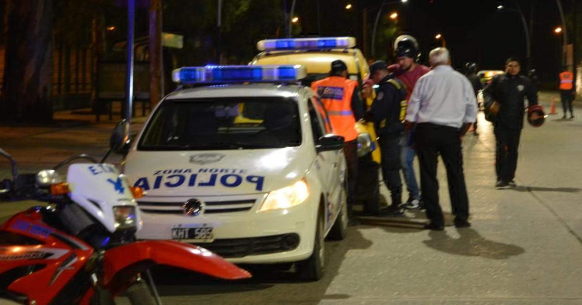 Interceptan a un policiacutea tucumano que llevaba hojas de coca y mercaderiacutea ilegal