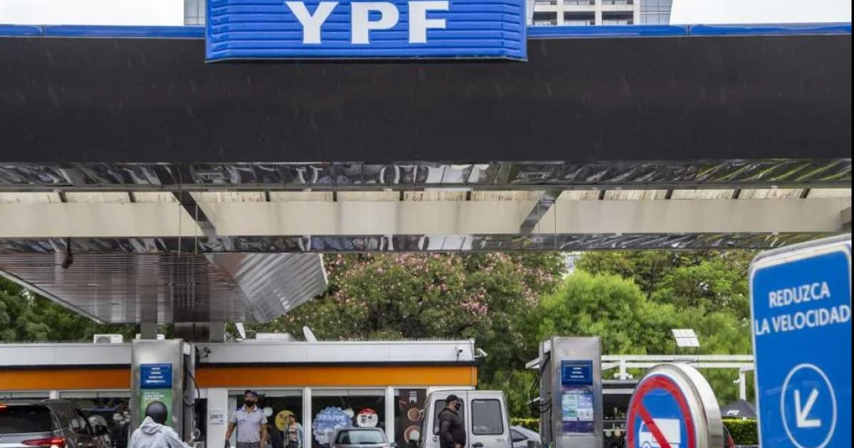 Tras congelamiento de precios YPF decide mantildeana precios