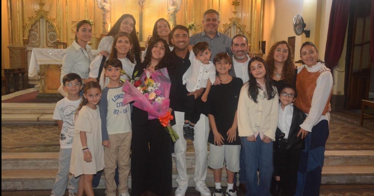 UN CUMPLEANtildeOS FELIZ PARA MARTINA STERLING