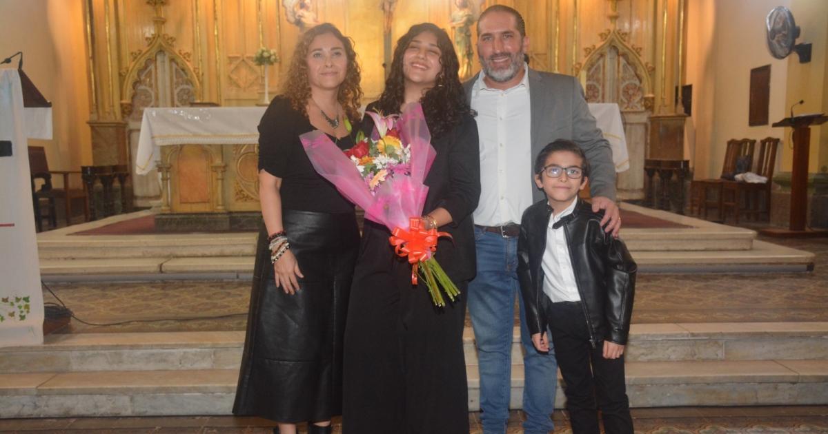 UN CUMPLEANtildeOS FELIZ PARA MARTINA STERLING