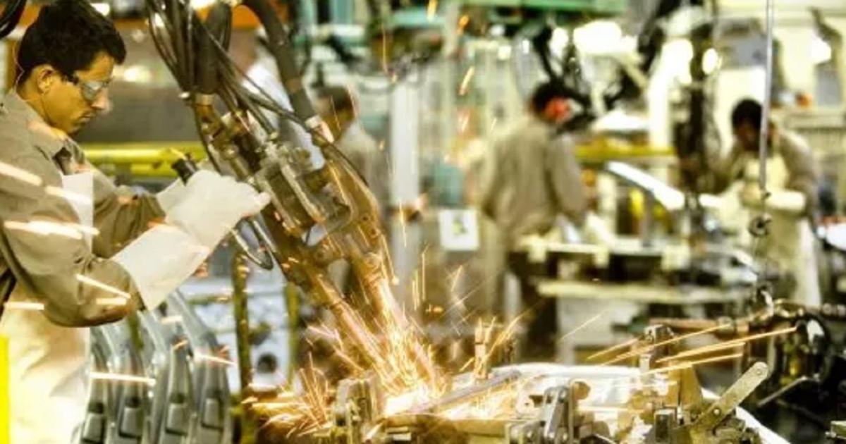 Del equilibrio fiscal al desafiacuteo del crecimiento- por queacute la economiacutea auacuten no logra llenar el vaso