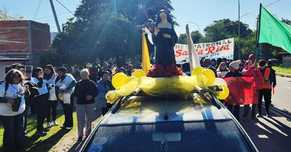 La feligresiacutea de Cristo Rey se unioacute en la Caminata por la Paz