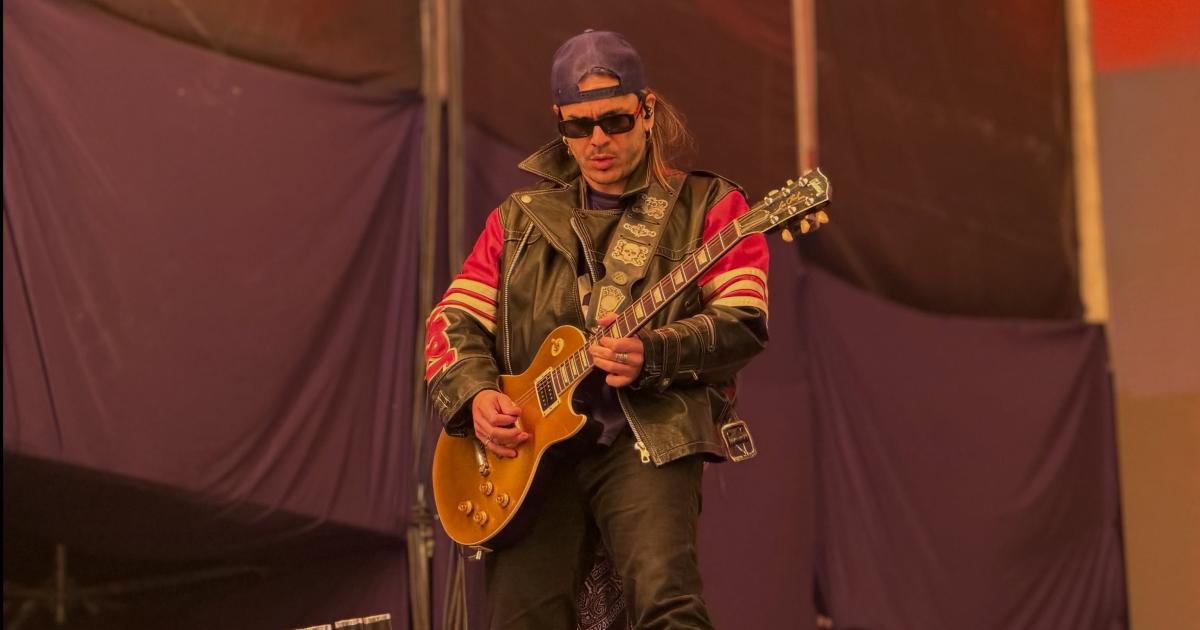 Santiago disfrutoacute de una noche a puro rock con Airbag