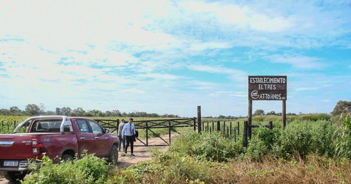 Megaoperativo contra la usurpacioacuten de terrenos fiscales en los dptos Copo Alberdi y Moreno