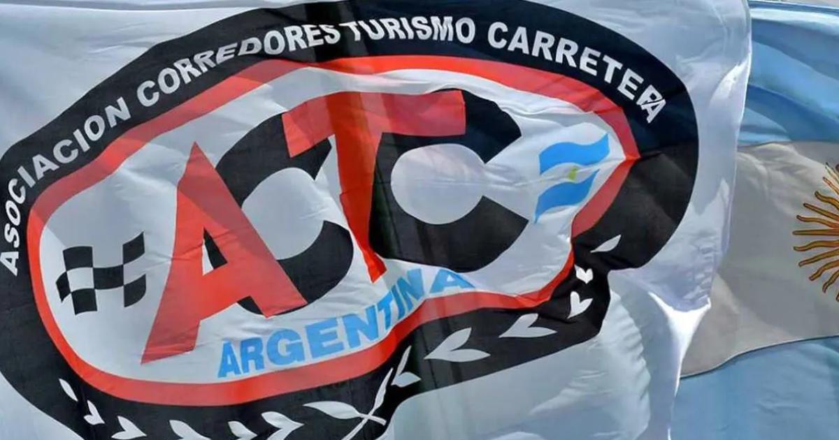 Un colectivo con personal de la ACTC chocoacute cuando regresaba de Termas de Riacuteo Hondo