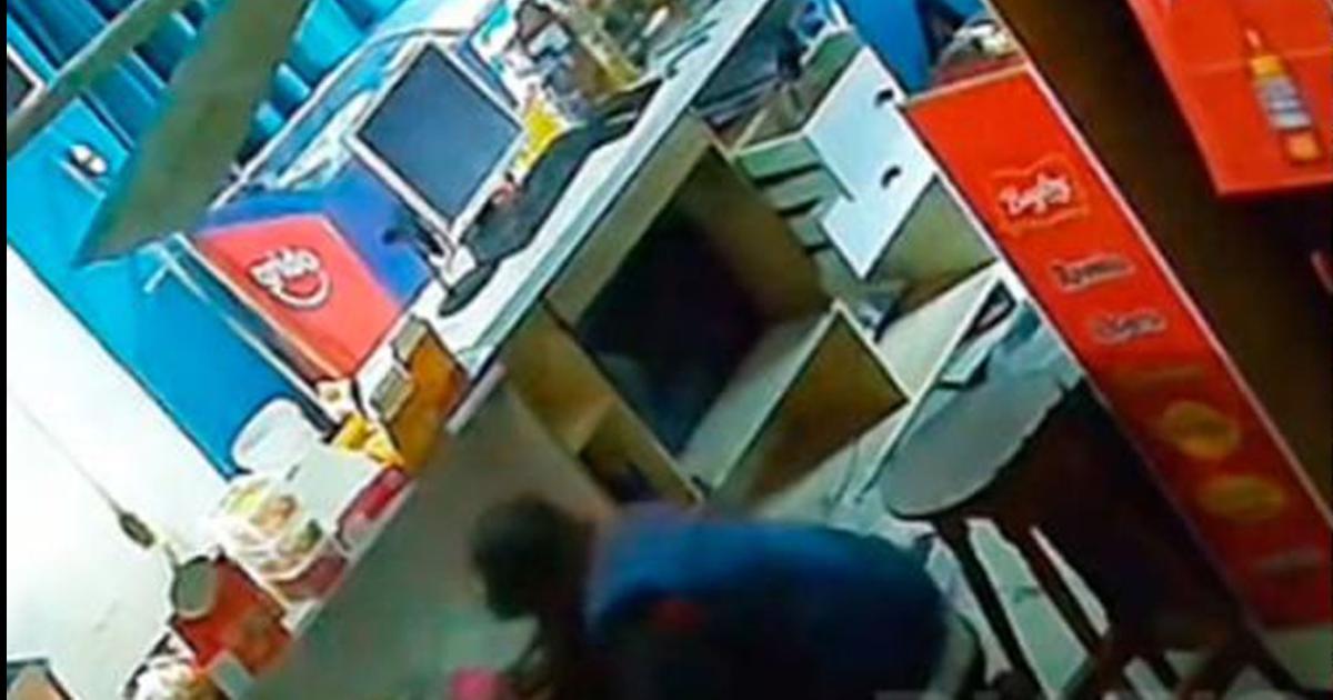 Delincuente quedoacute filmado y pidioacute la eximicioacuten de prisioacuten mientras sigue proacutefugo