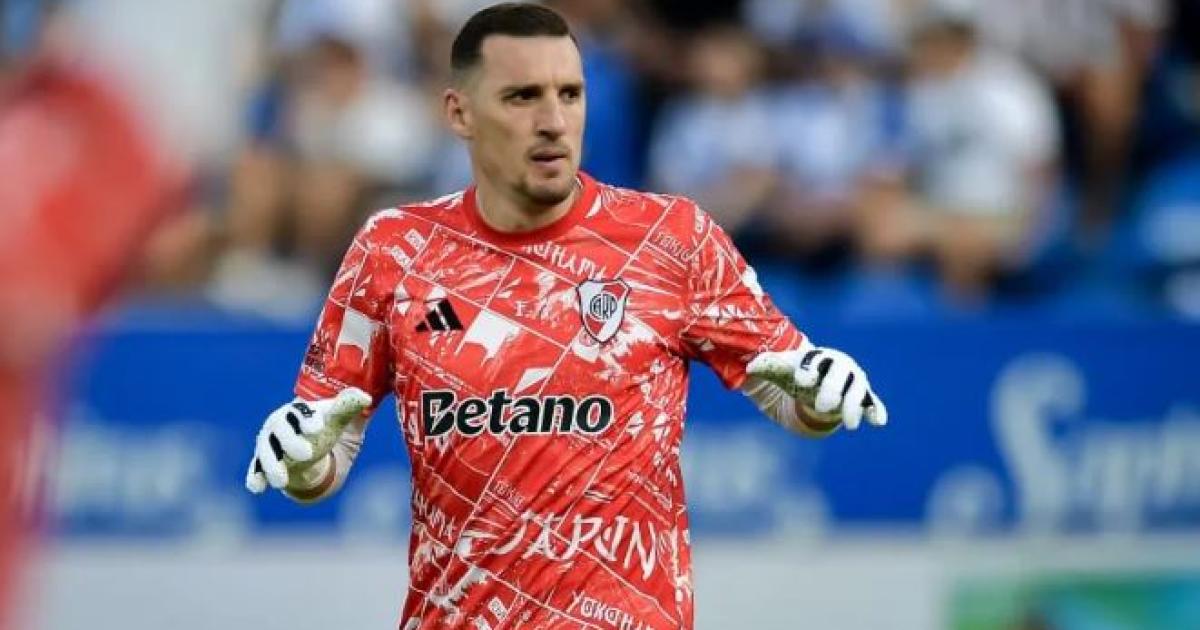 Armani iraacute al banco de suplentes ante Gimnasia La Plata