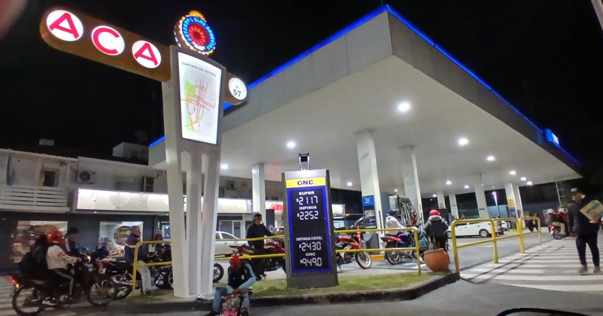 TANQUES LLENOS Completar una carga de 45 litros de S�per desde este lunes cuesta 95205 con la nafta de YPF o 101 mil con Infinia