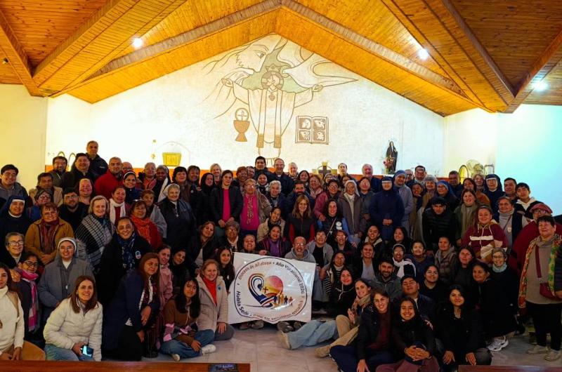 ENCUENTRO Durante las jornadas se vivieron momentos de escucha mutua conversación en el Espíritu y oración