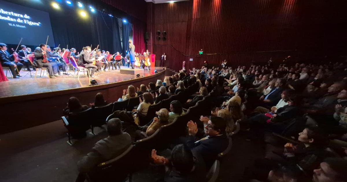 GALERIA- Noche de gala por el 53deg aniversario de la UNSE