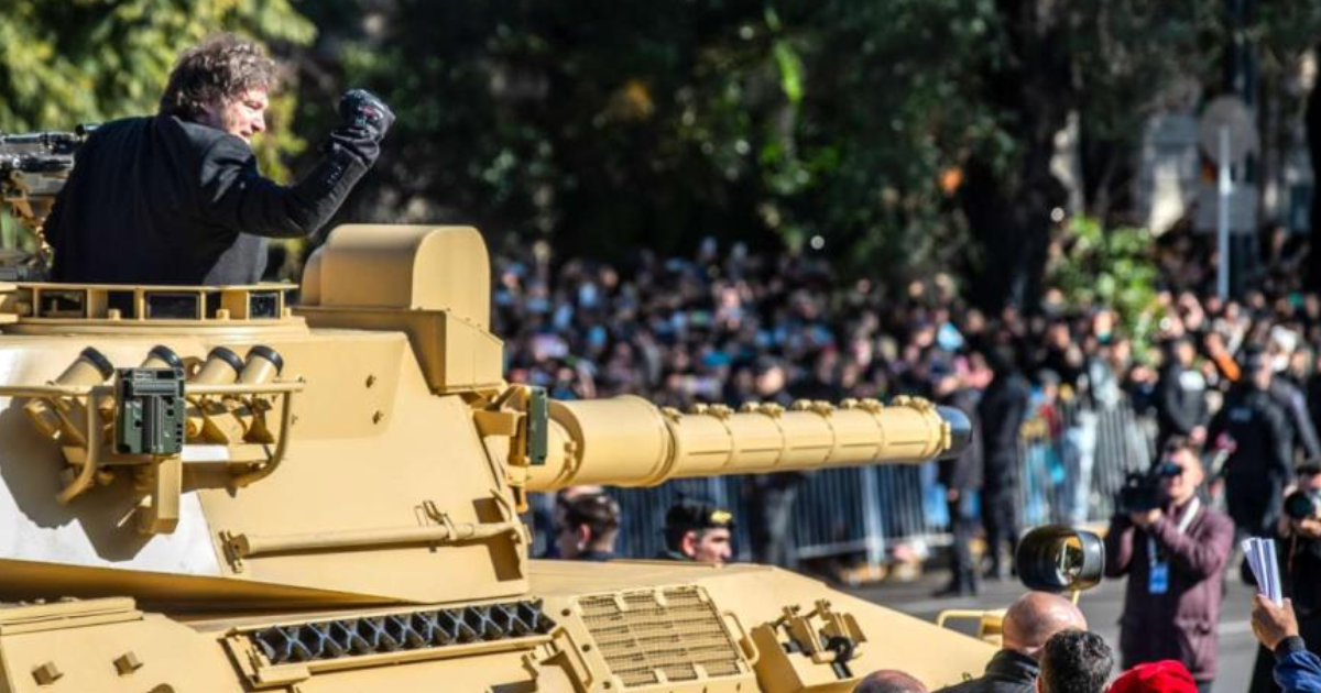 El Gobierno confirmoacute un nuevo recorte en las Fuerzas Armadas y Defensa- peligra el pago de servicios y la comida de los soldados
