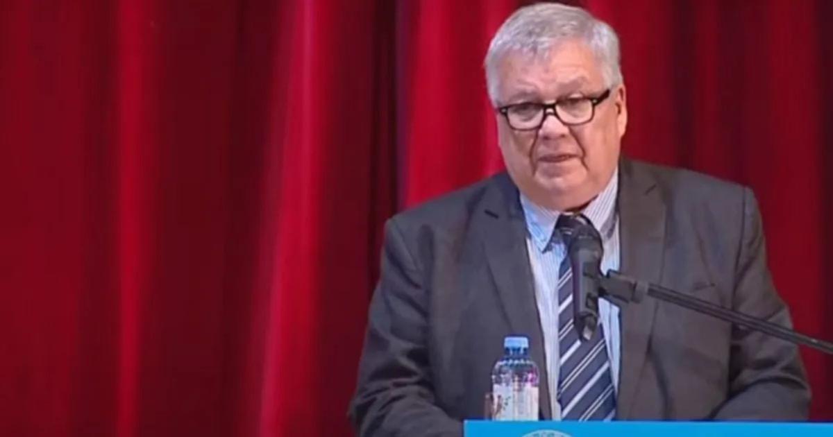 UBA- El rector advirtioacute que las universidades pueden mantenerse solo unos meses maacutes