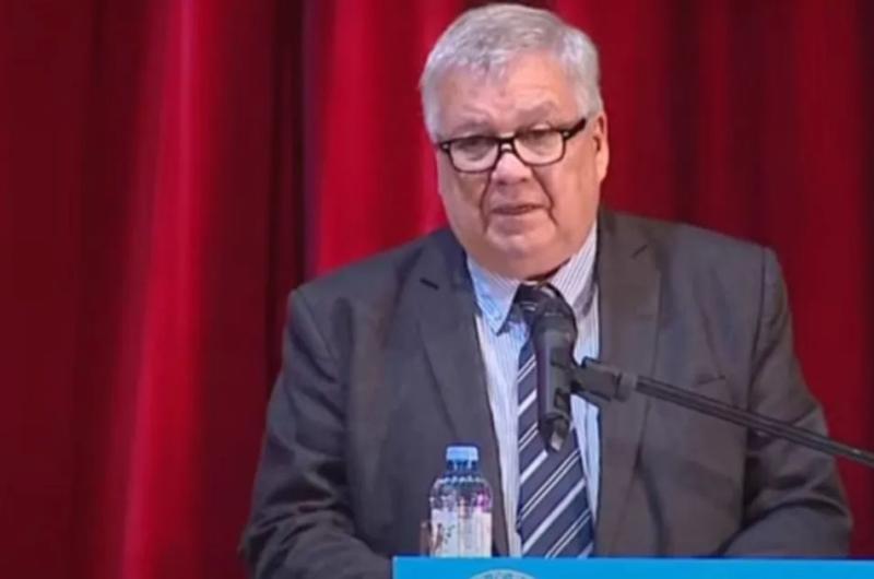 UBA- El rector advirtioacute que las universidades pueden mantenerse solo unos meses maacutes