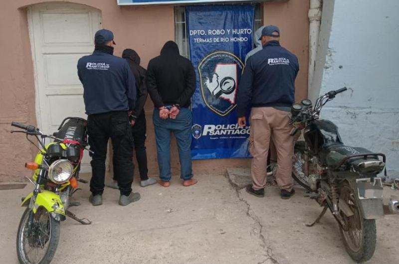 Desbaratan una dupla vinculada a arrebatos y secuestran motocicletas