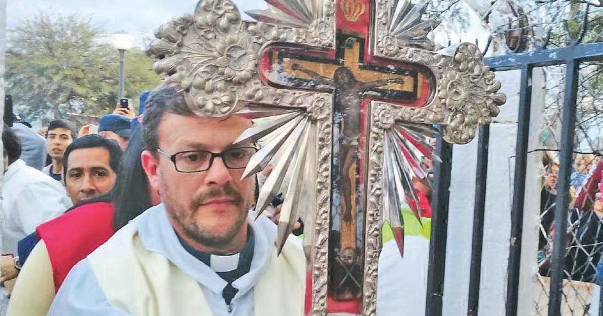Padre Sergio Quinzio y la Fiesta de Mailiacuten- Hay que valorar imitar y aprender de esa fe de la gente
