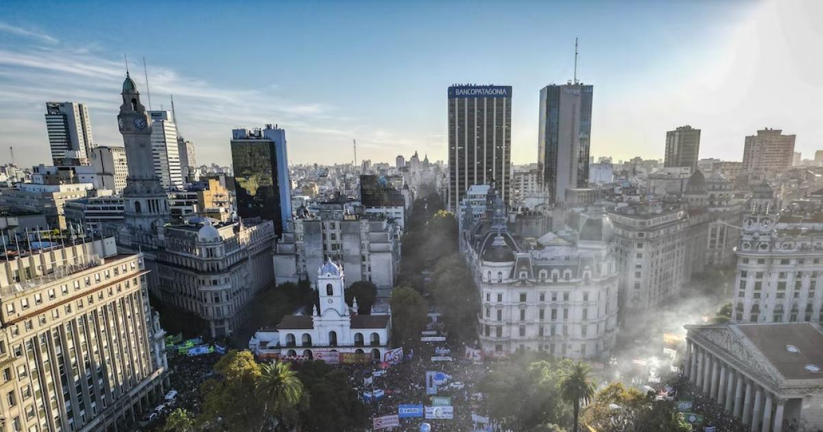 Brecha entre el decir social y el actuar gubernamental