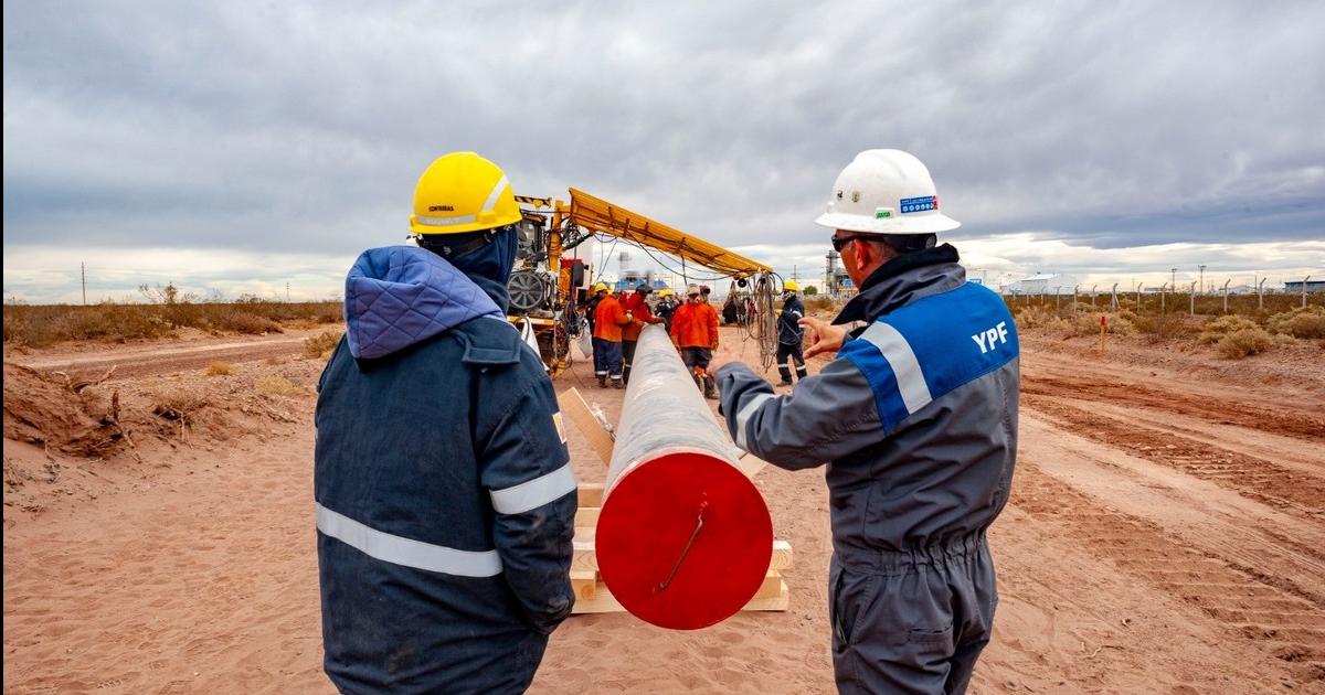 YPF anuncioacute el RIGI maacutes grande- US25 mil millones para desarrollar Vaca Muerta