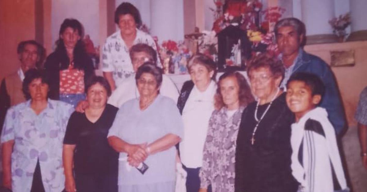 Carlota Sandoval Wbertel Jimenez  Celsa Heredia  Orlanda Avila ( Doña Pocha) Valle Paz Susana Jimenez Lucíla Jimenez Laurinda Navarro Facunda Palavecino y Daniel Jimenez