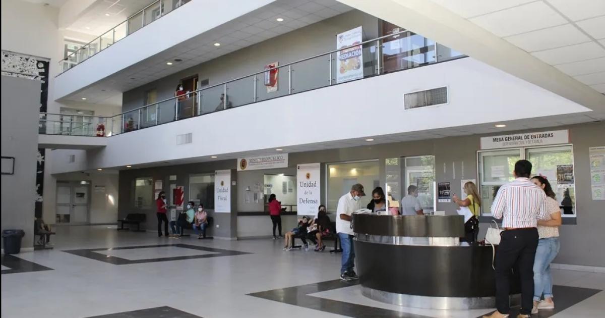Dos peruanos amenazan de muerte a alumnos de una escuela santiaguentildea