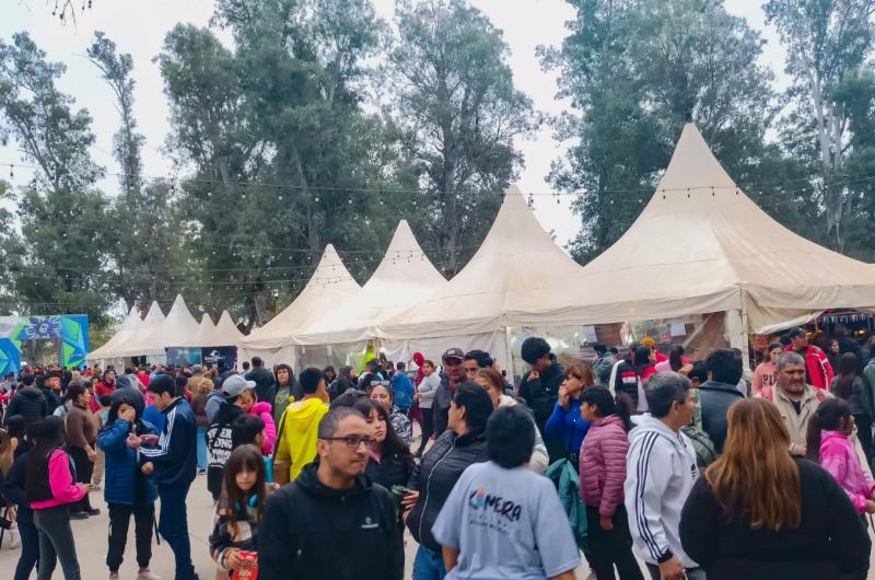 Ya estaacute abierta la preinscripcioacuten para la Feria Artesanal 2026 en Santiago