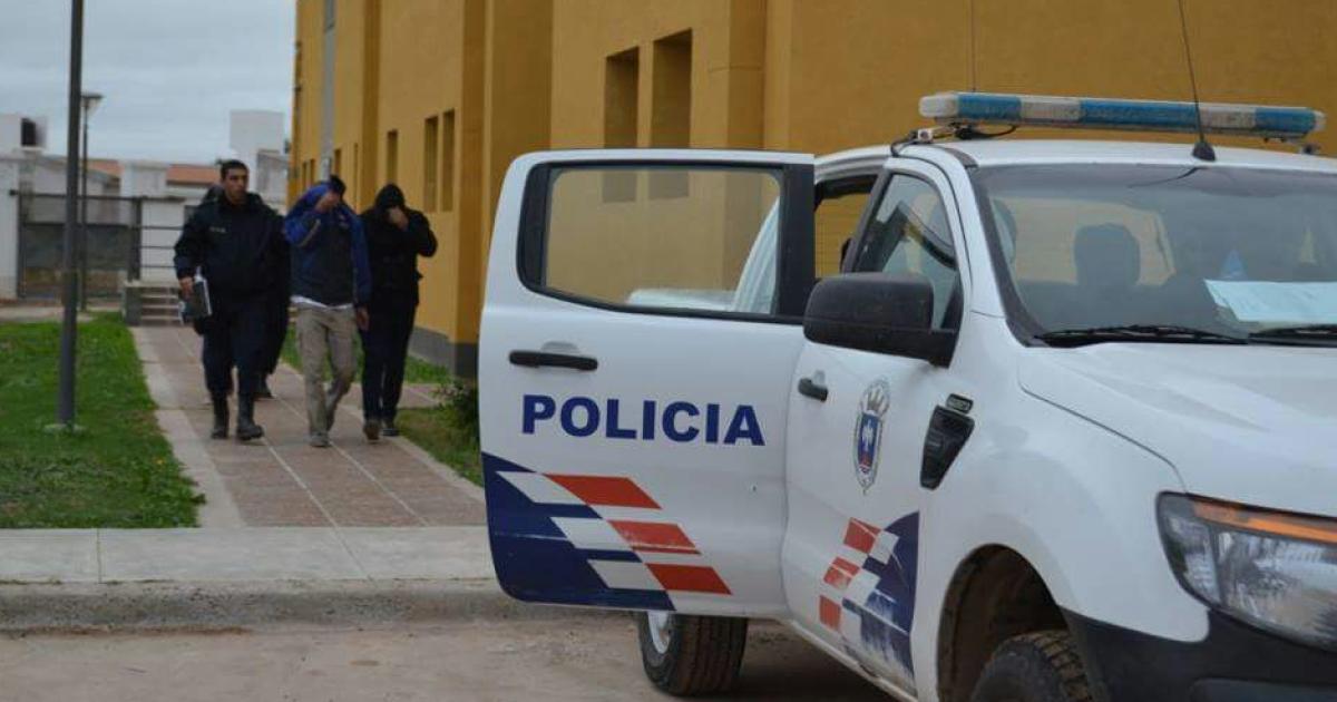 Un preso por abuso sexual golpeoacute las paredes para esconderse de un espiacuteritu que lo buscaba