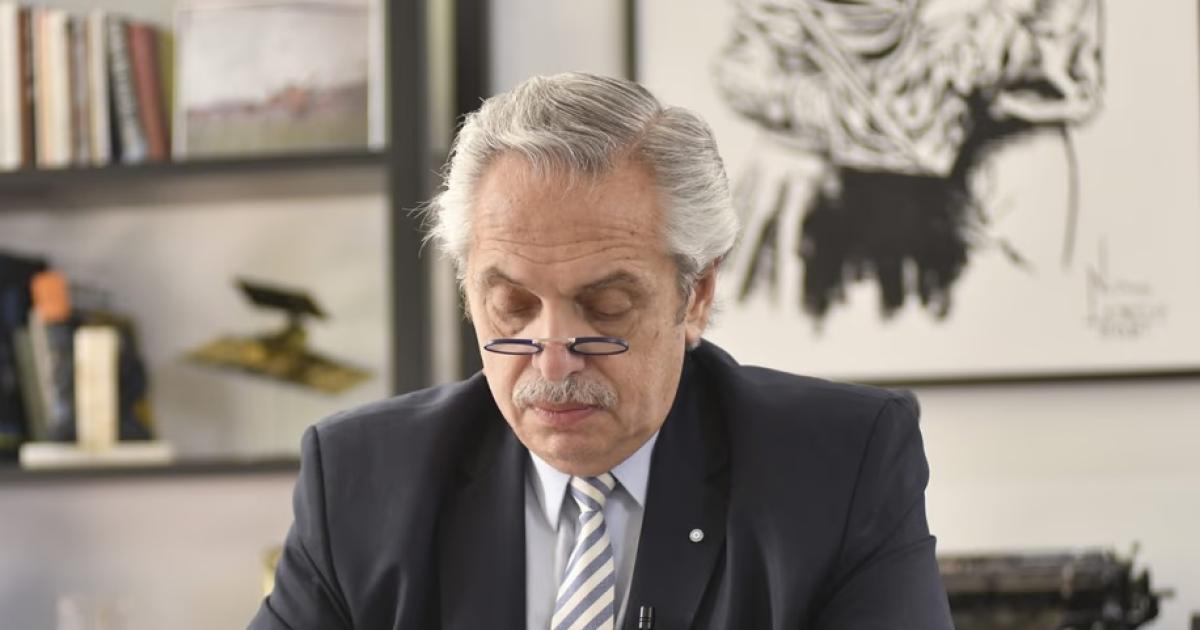 Votaron a su verdugo- Alberto Fernaacutendez volvioacute a criticar al Gobierno Nacional
