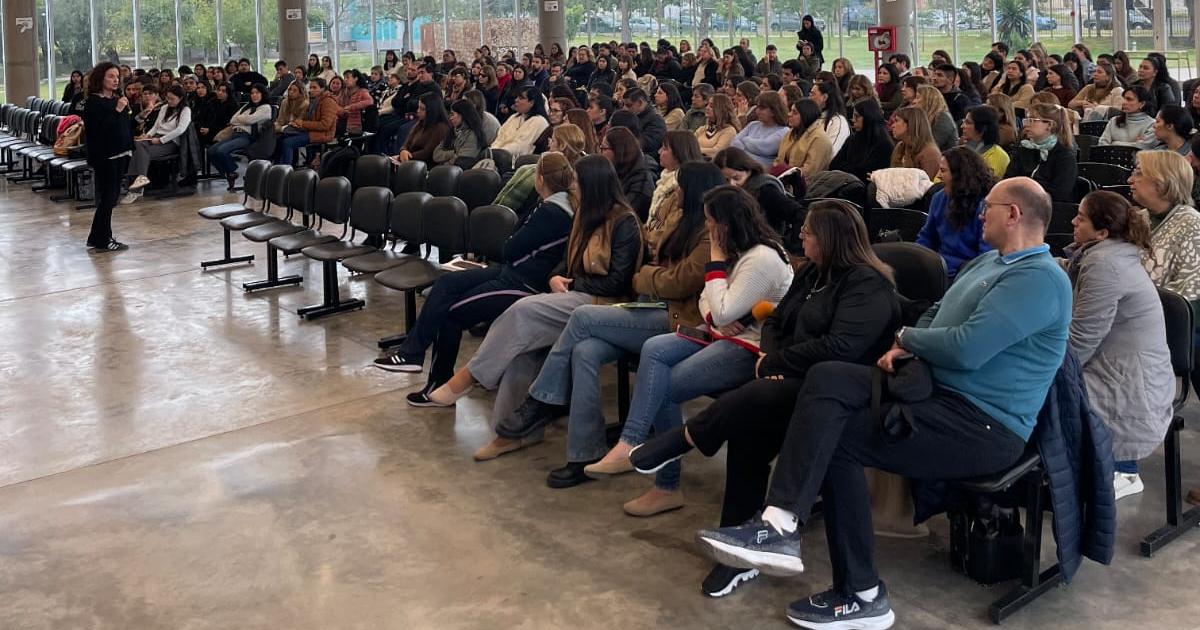 El colegio Beleacuten impulsoacute jornadas de capacitacioacuten sobre bullying ciberbullying y uso responsable de redes sociales