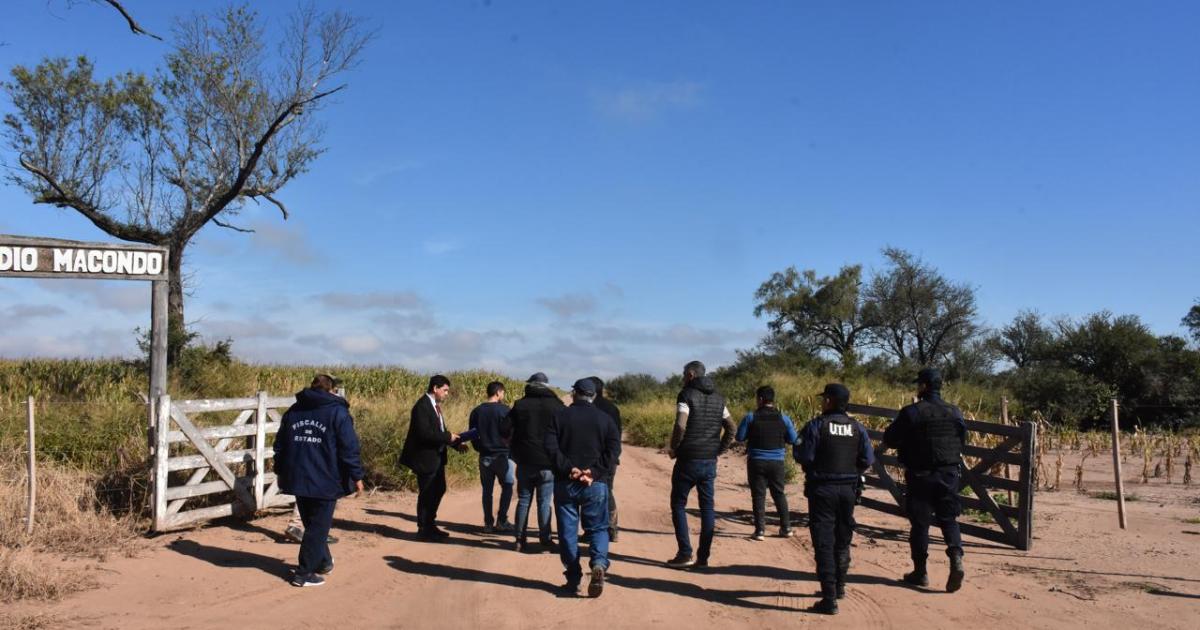 Recuperan tierras fiscales y secuestran millonarias cosechas de soja y maiacutez