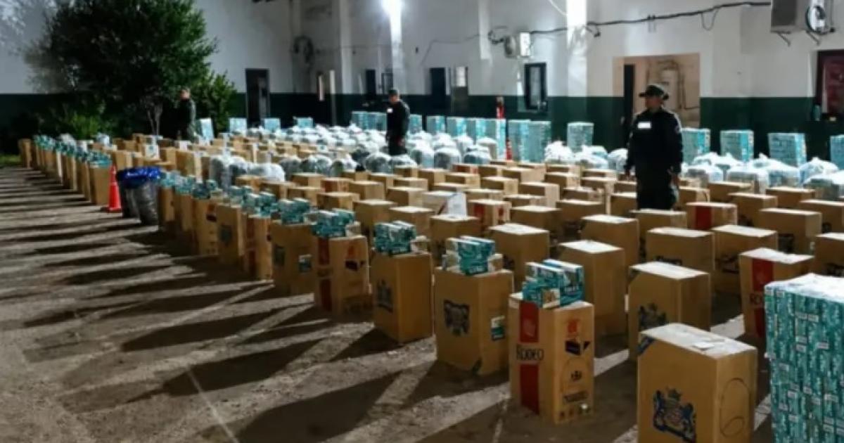 Golpe al contrabando en la Ruta 34- secuestran cigarrillos ilegales y hojas de coca por maacutes de 1000 millones