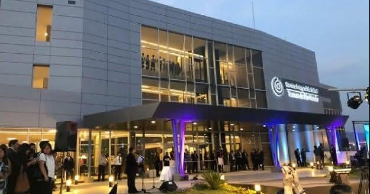Violenta pelea en baile terminoacute con un herido y policiacutea golpeado