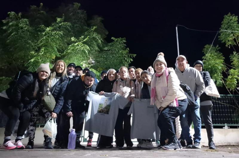 Peregrinos de Choya van al encuentro de la Virgen de Faacutetima 