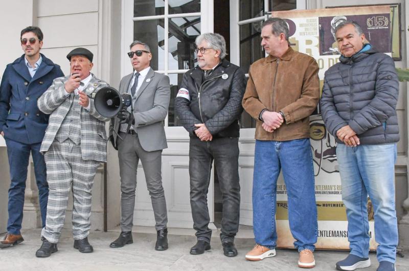 Mario Benavente participoacute del encuentro de motociclistas en el Foacuterum