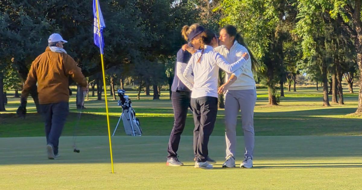FOTOS- Ramiro Loacutepez Bustos y Guadalupe Enrico fueron los ganadores de la  Copa Banco Santiago del Estero en golf