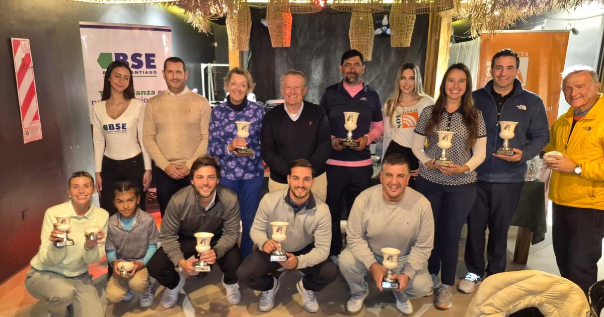 Ramiro Loacutepez Bustos (h) y Guadalupe Enrico se llevaron la Copa BSE en golf