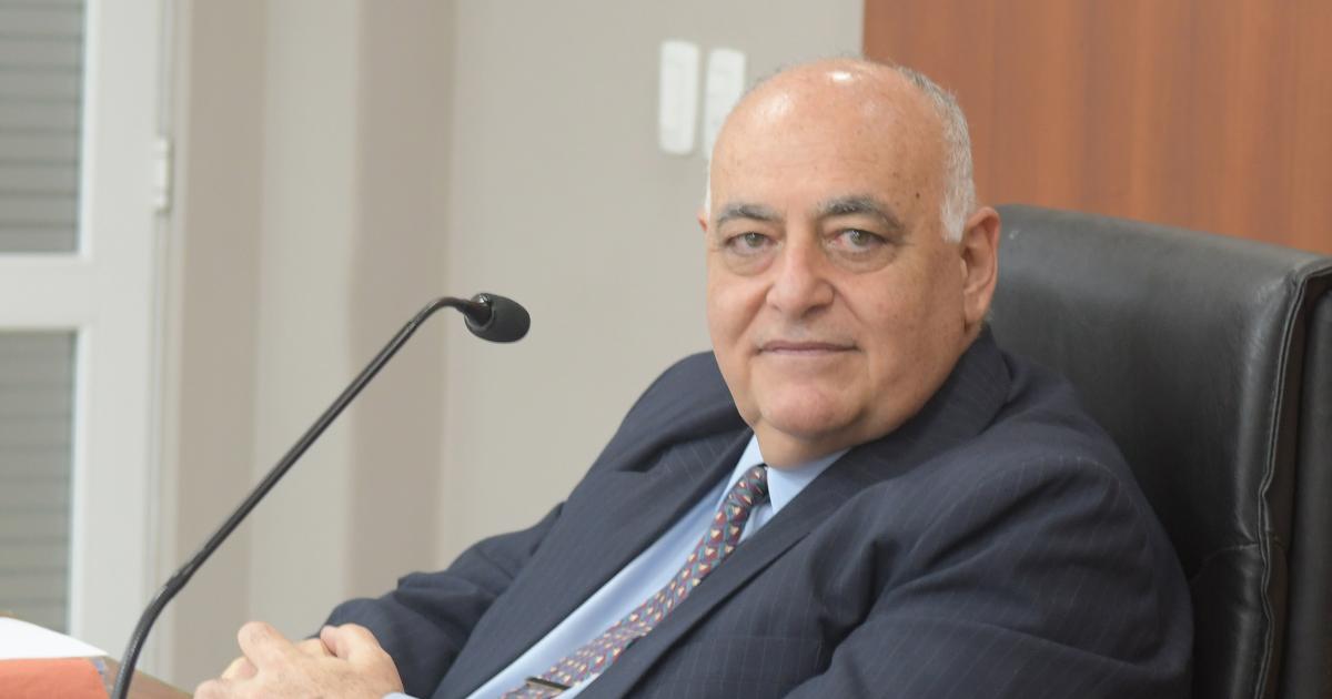 HÉCTOR SALOMÓN