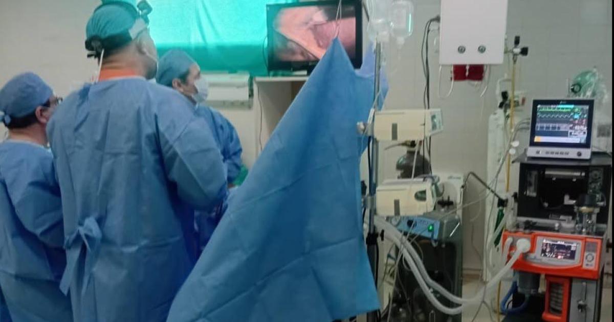Servicio de Cirugiacutea con el equipo del Programa Quiruacutergico Itinerante del Interior