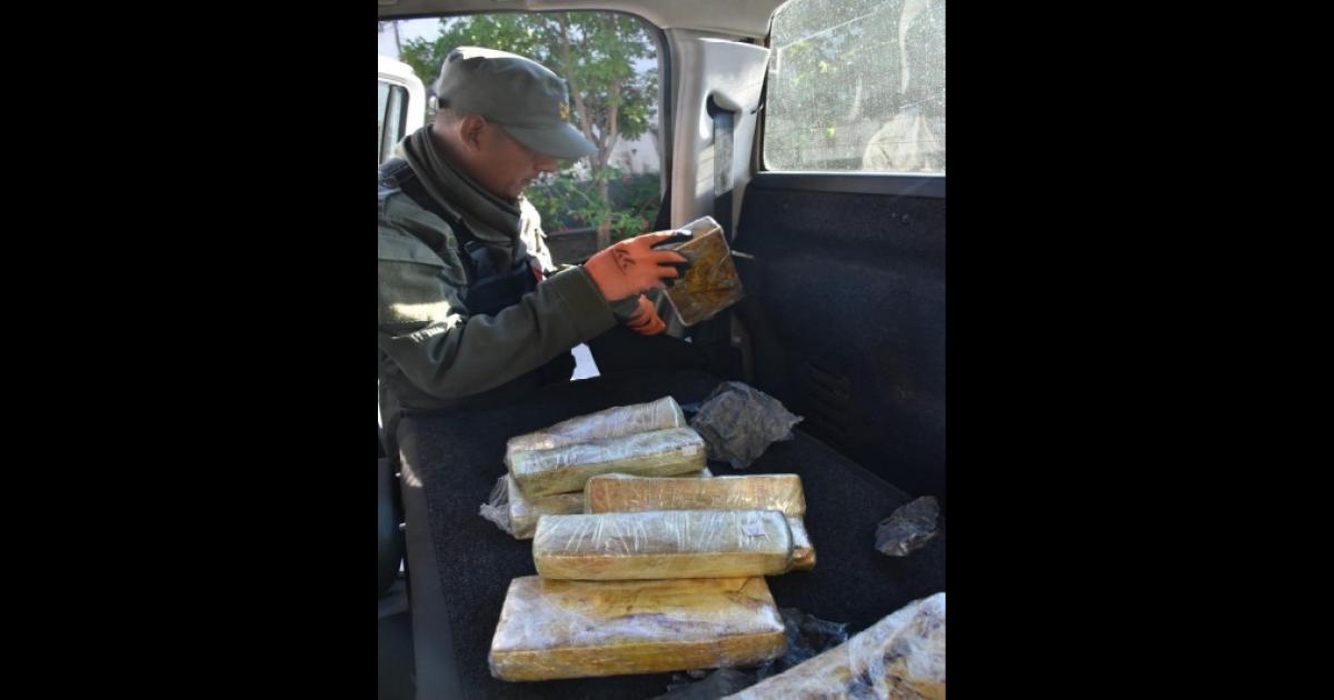 Secuestran casi 14 kg de cocaiacutena en la Ruta 34 valuada en 295000000