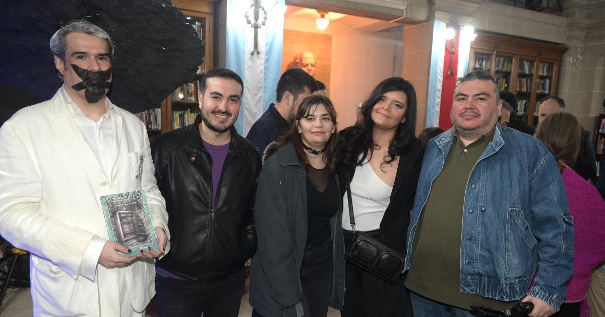 PRESENTARON LA BIBLIODERA