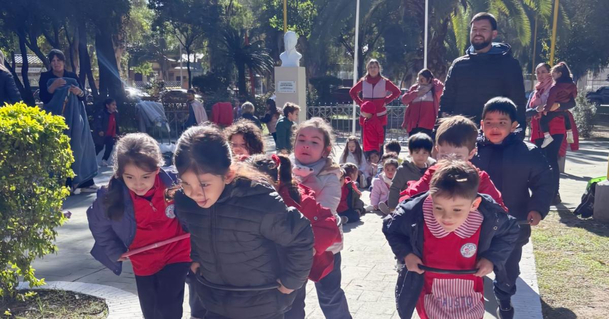El Jardiacuten de Infantes Huileacuten celebroacute sus 32 antildeos acompantildeando la infancia