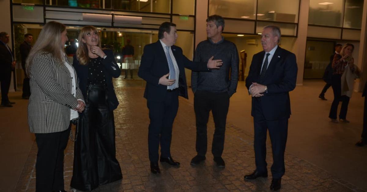 Mario Pergolini recorrioacute el Centro Cultural del Bicentenario junto a Eliacuteas Suaacuterez y Gerardo Zamora