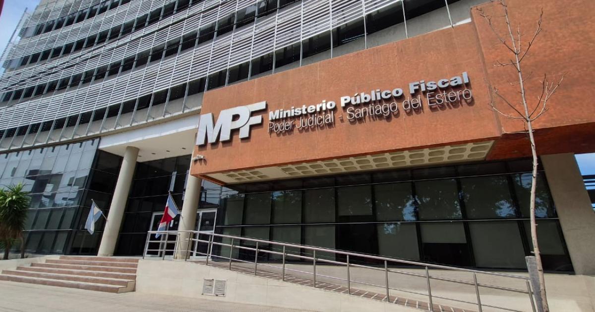 Una nintildea de nueve antildeos le reveloacute a su compantildeera de banco que era abusada