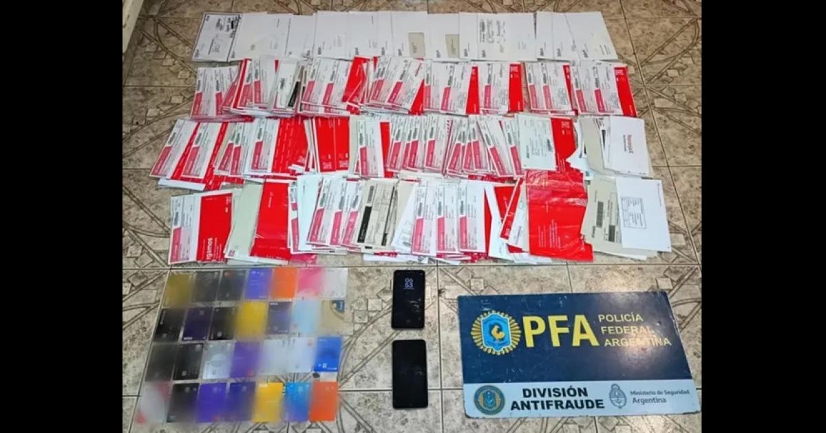 PFA tumboacute a los Caras Rotas- operaban en Santiago robaban identidades y haciacutean estafas con tarjetas de creacutedito