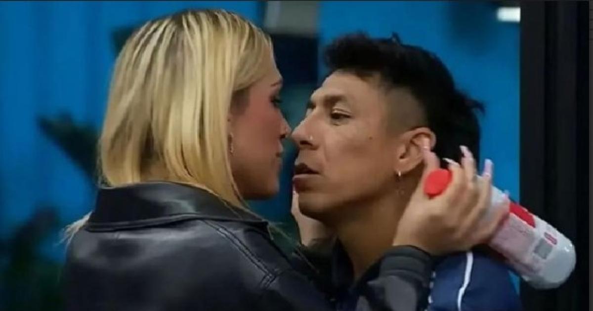 Siacute pasoacute la contundente respuesta de Danelik cuando le preguntaron por su reencuentro con Brian Sarmiento