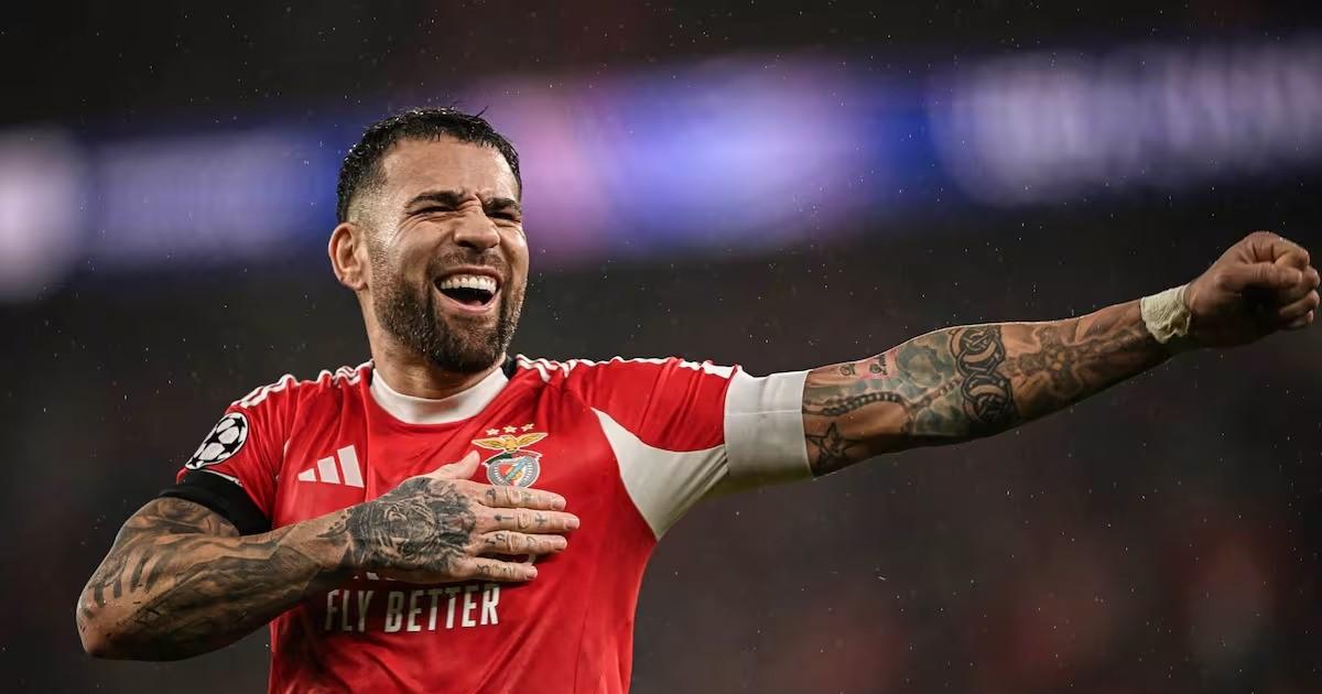Suentildeo cumplido para Nicolaacutes Otamendi- seraacute flamante refuerzo de River Plate