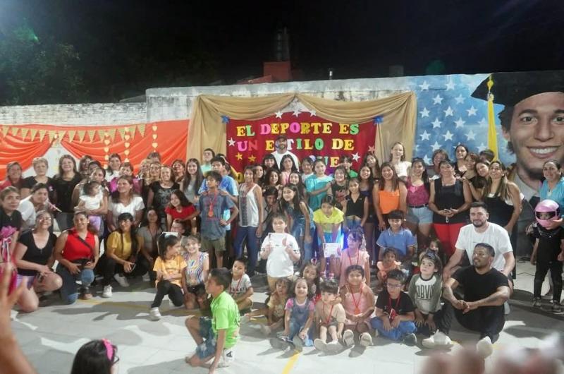 El Club Besares se consolida como corazoacuten de la comunidad