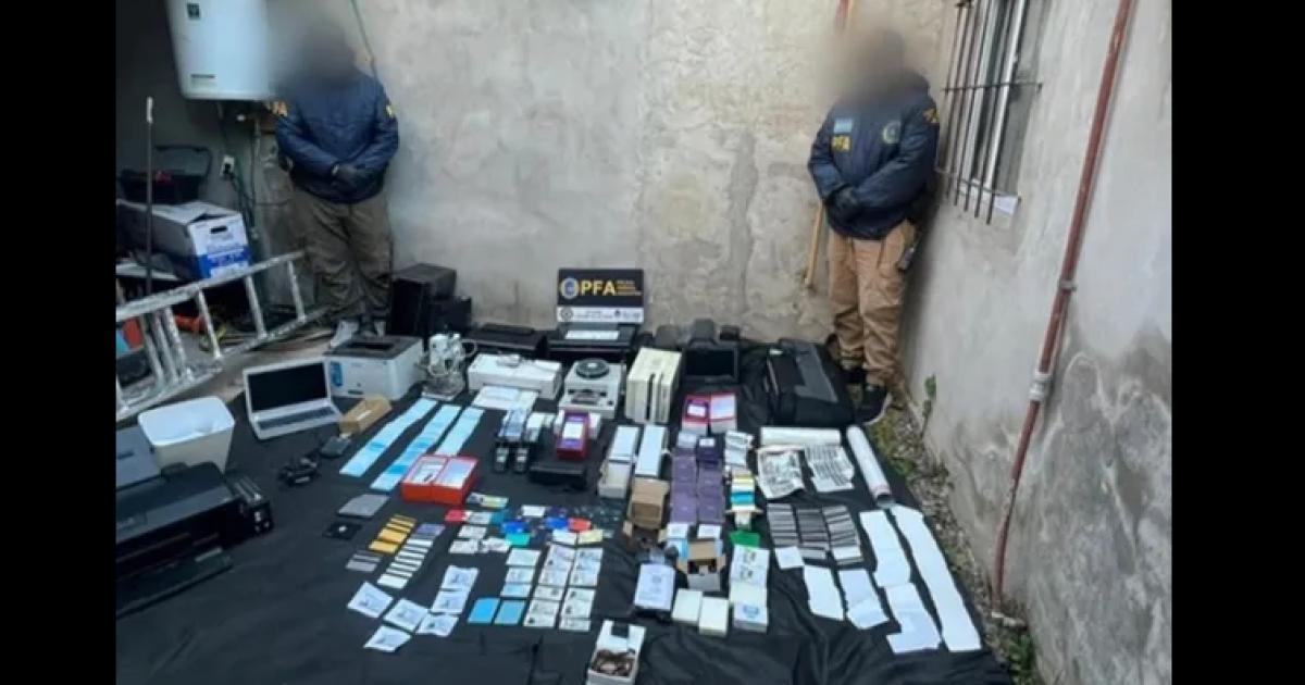 PFA tumboacute a los Caras Rotas- operaban en Santiago robaban identidades y haciacutean estafas con tarjetas de creacutedito