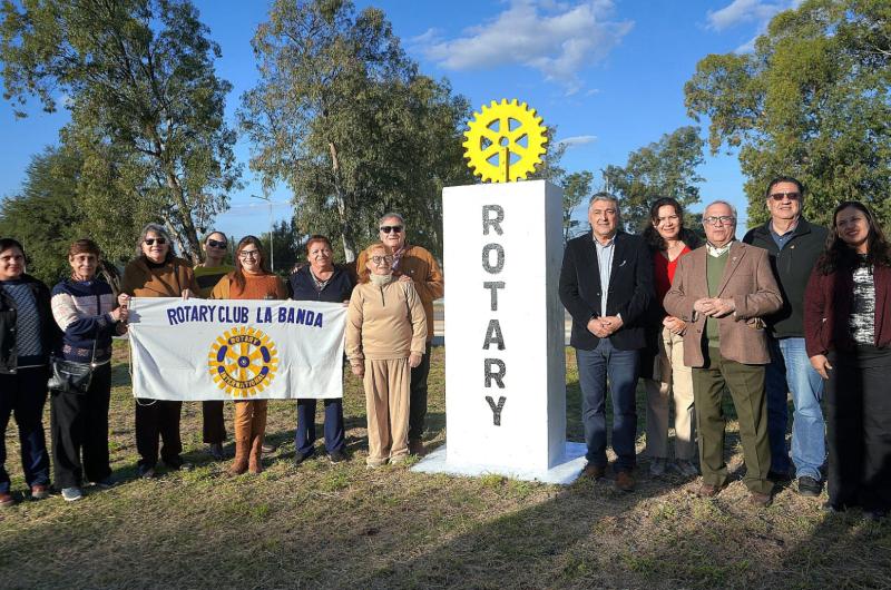 Dan bienvenida socios del Rotary Club de la Ciudad de Meacutexico