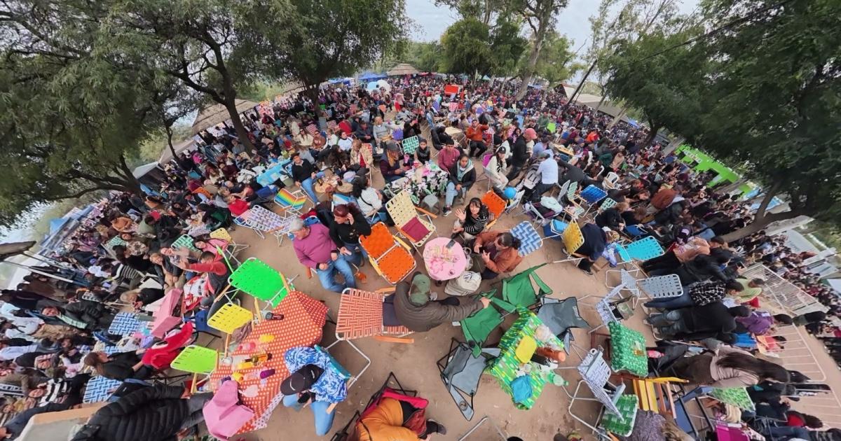 Multitudinaria fiesta del Concurso Nacional de Asado con Cuero y Locro Criollo en Sumampa